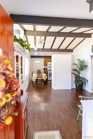 $250,000 | 2175 Lone Wolf Drive, Cuba, MO 65453