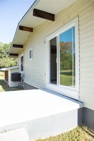 $250,000 | 2175 Lone Wolf Drive, Cuba, MO 65453