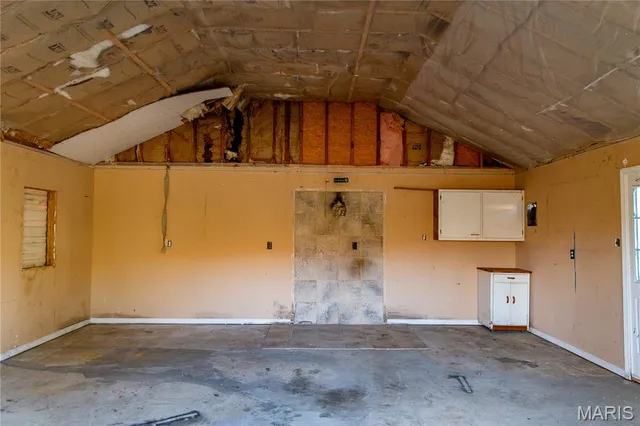 $250,000 | 2175 Lone Wolf Drive, Cuba, MO 65453