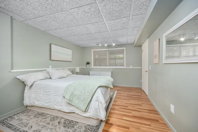 $363,700 | 2194 Oak Hollow Drive, Jenison, MI 49428