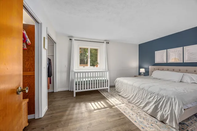 $363,700 | 2194 Oak Hollow Drive, Jenison, MI 49428