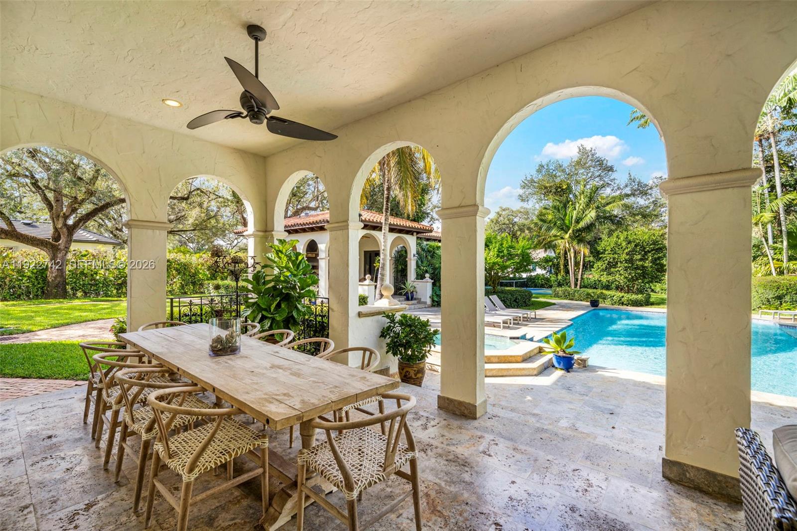 8800 Southwest 57th Avenue Pinecrest, FL 33156 - Photo 35 of 52