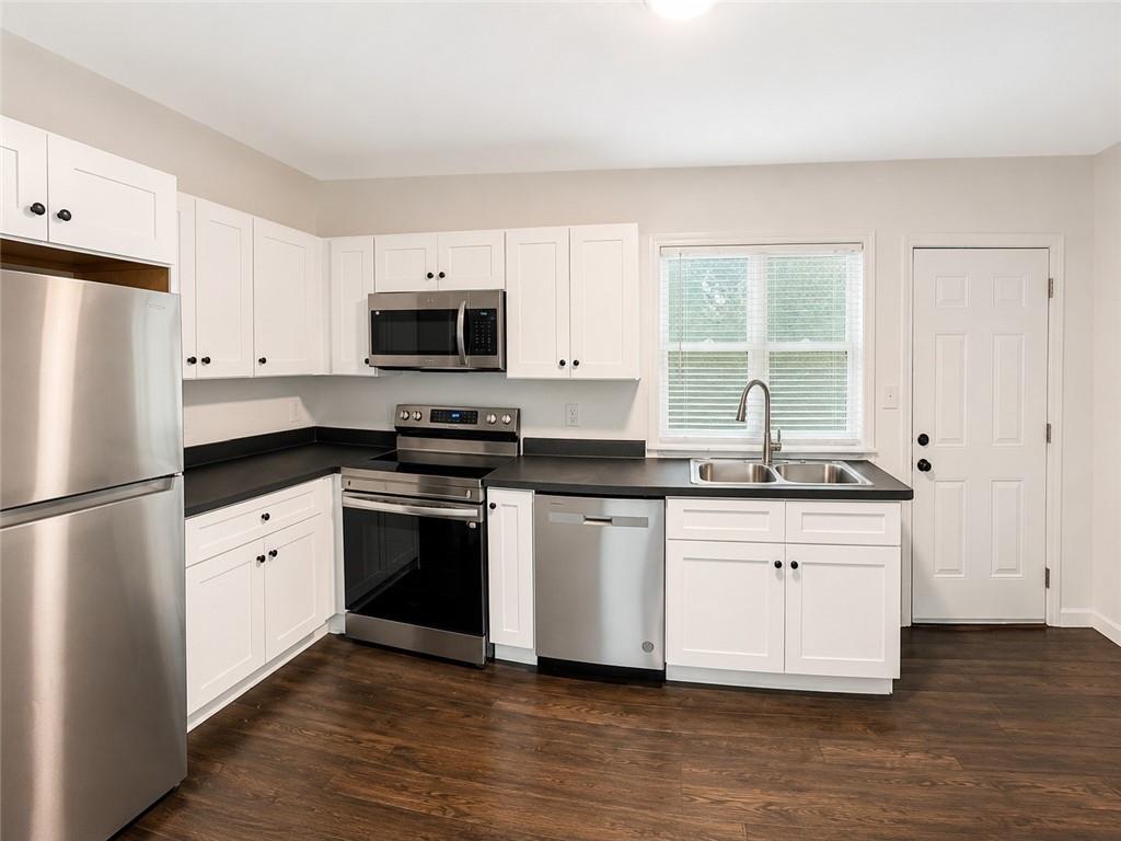 1610 Line Circle Decatur, GA 30032 - Photo 2 of 10