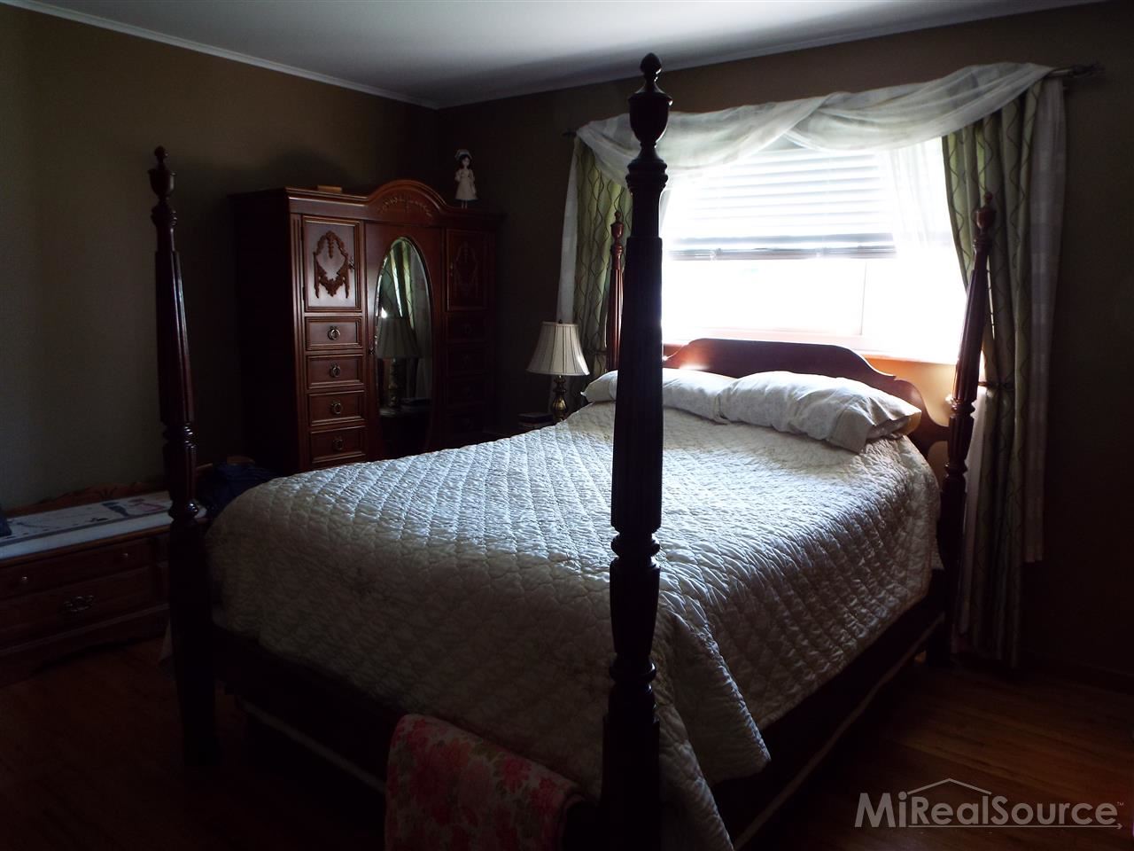 7235 Flamingo Road Algonac, MI 48001 - Photo 7 of 16 31210462-6.JPG