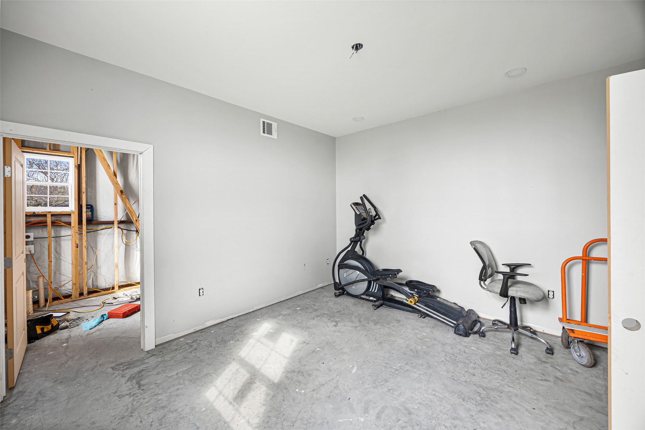 28539 Highway 36 Damon, TX 77430 - Photo 18 of 28 room 2