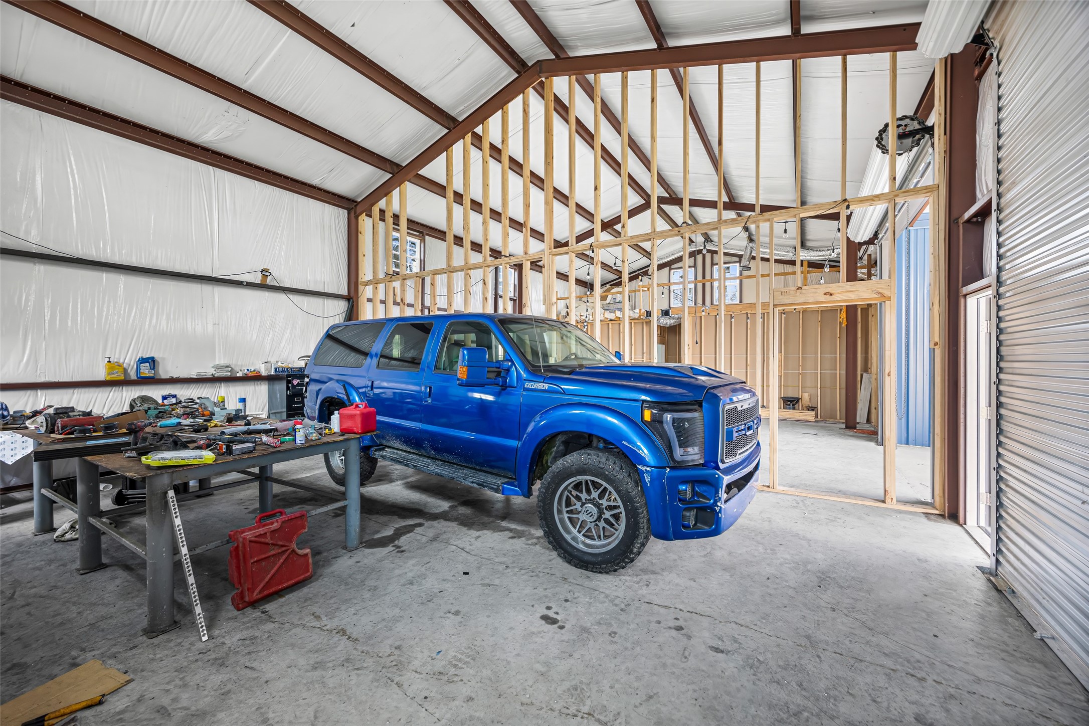 28539 Highway 36 Damon, TX 77430 - Photo 20 of 28 Garage/Shop section of your Barndo.