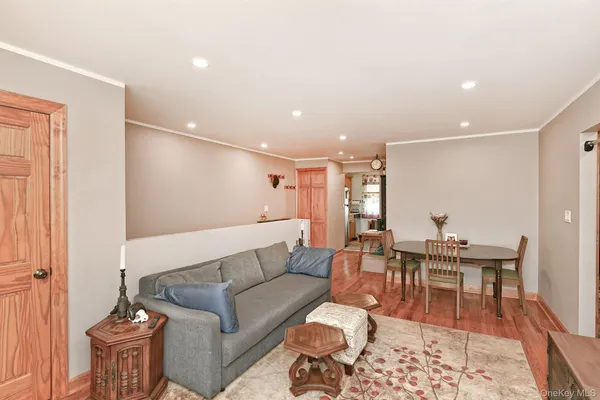 $315,000 | 7802 226th Street, Unit B | Oakland Gardens