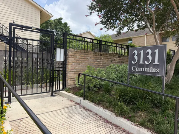 $1,300 | 3131 Cummins Street, Unit 80, Houston, TX 77027