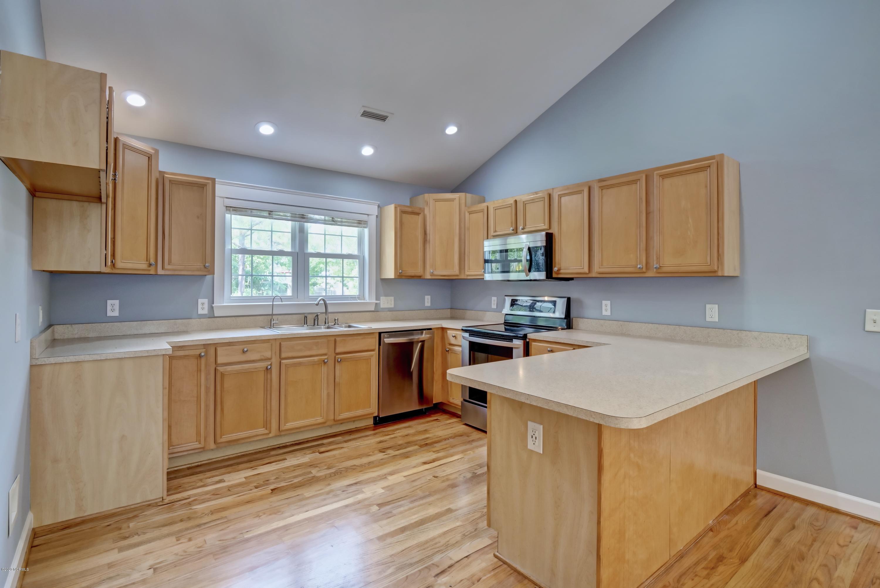 350 Okeechobee Road Wilmington, NC 28412 - Photo 11 of 36 350 Okeechobee Rd Wilmington-print-009-0