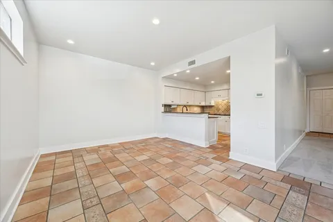 $375,000 | 225 Litchfield Lane, Houston, TX 77024