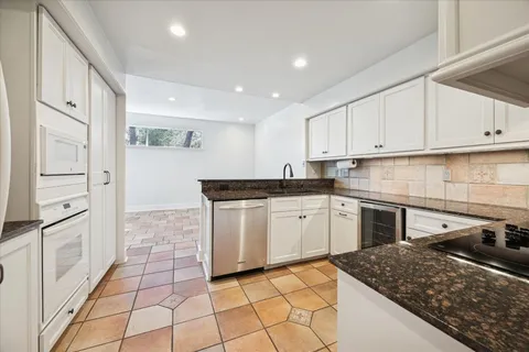 $375,000 | 225 Litchfield Lane, Houston, TX 77024