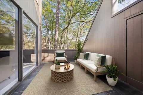 $375,000 | 225 Litchfield Lane, Houston, TX 77024