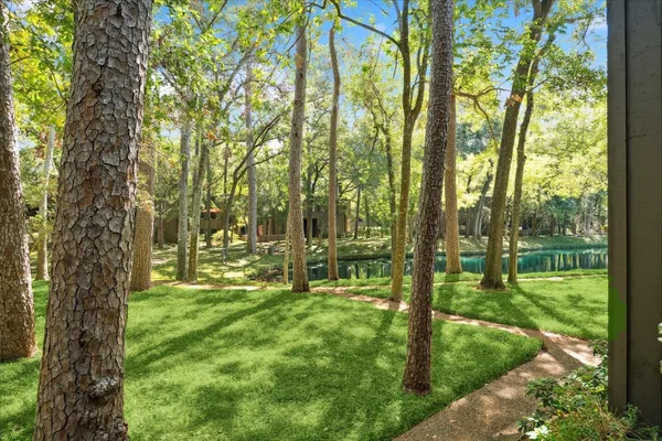 $367,500 | 225 Litchfield Lane, Houston, TX 77024
