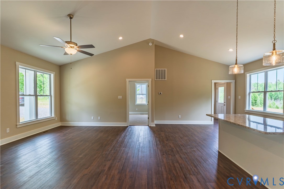 5712 Darlington Heights Road Cullen, VA 23934 - Photo 5 of 31