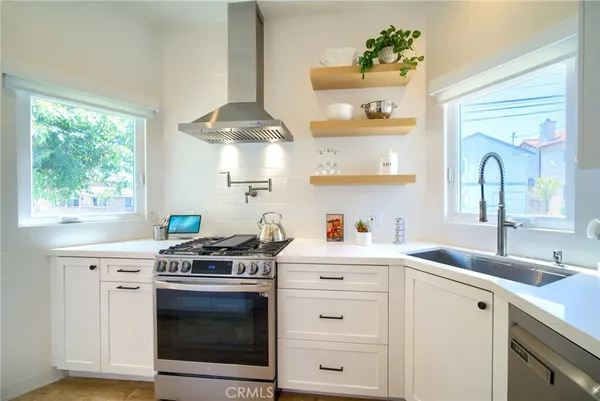 $1,225,000 | 1919 Carnegie Lane, Unit C, Redondo Beach, CA 90278