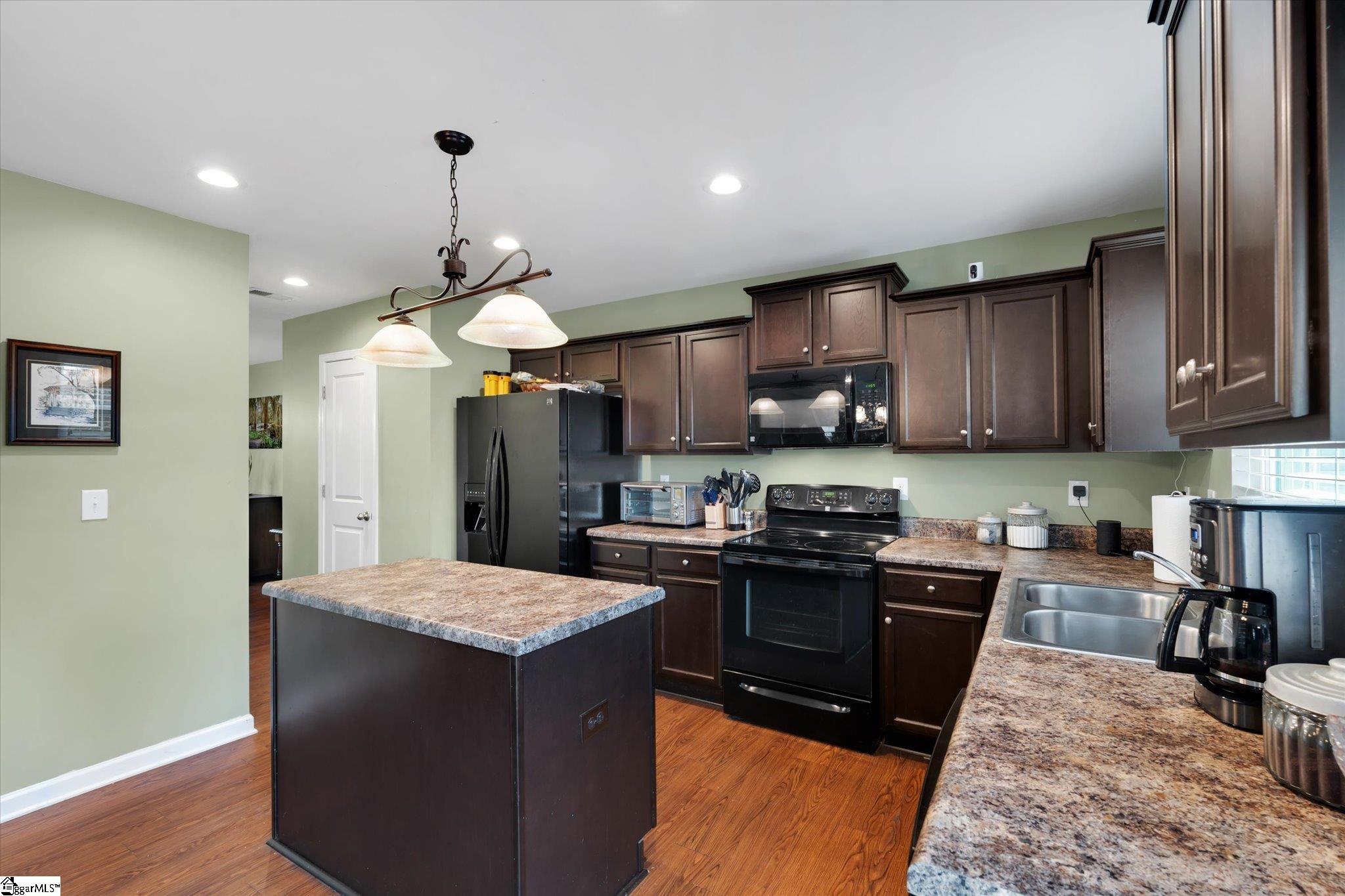 805 Brighton Ridge Court Wellford, SC 29385 - Photo 13 of 40 Gallery Image 13