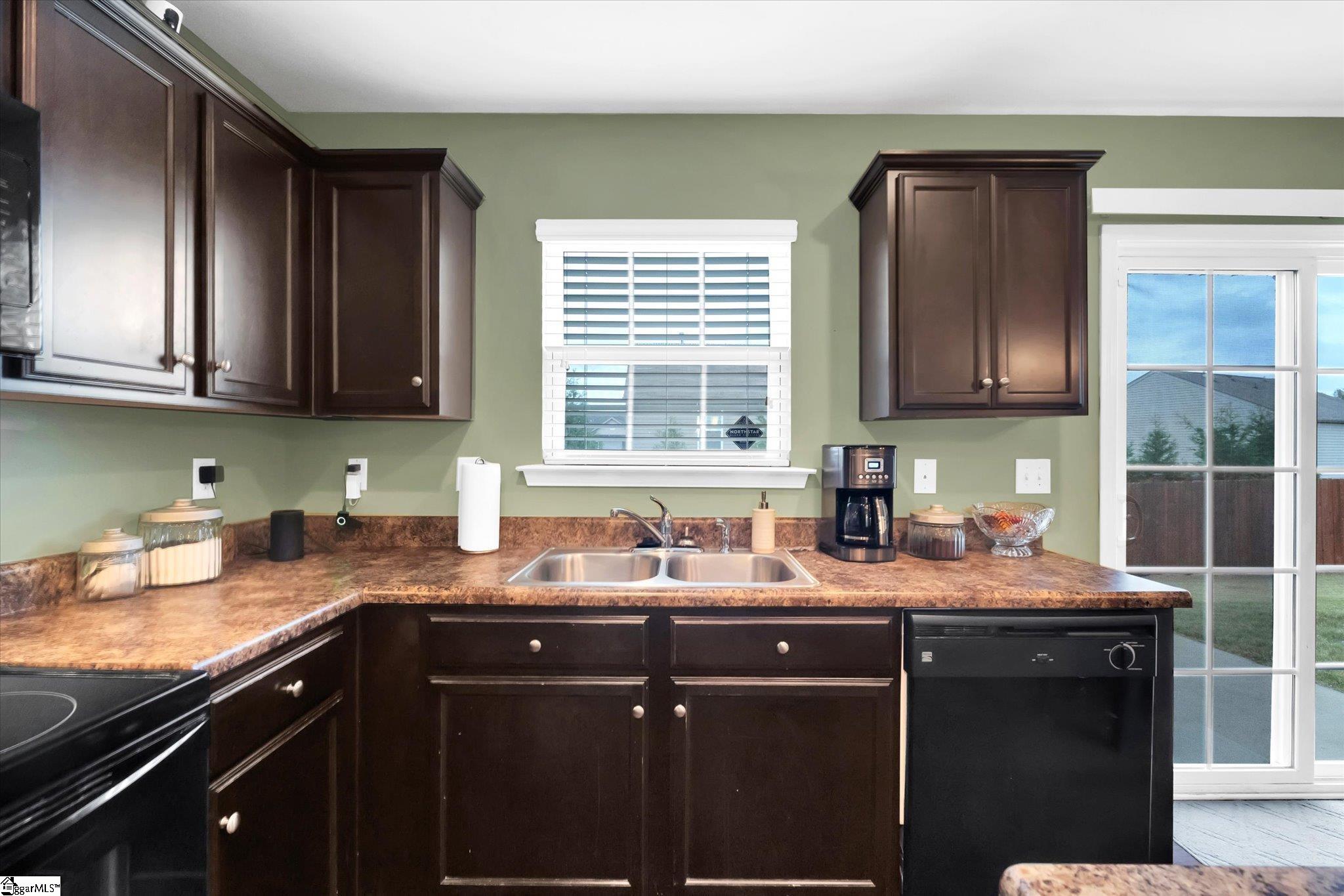 805 Brighton Ridge Court Wellford, SC 29385 - Photo 15 of 40 Gallery Image 15