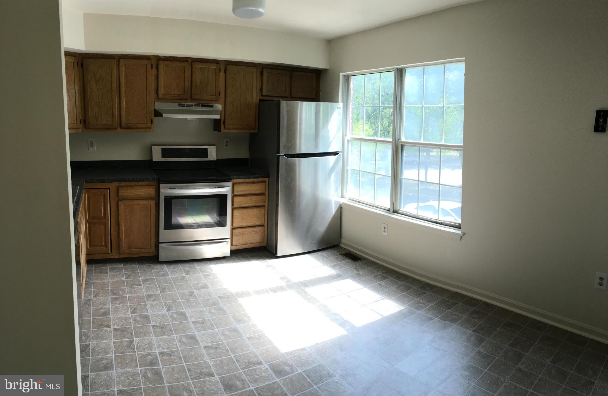 2100 Barrowfield Road Fort Washington, MD 20744 - Photo 2 of 12 Kitchen