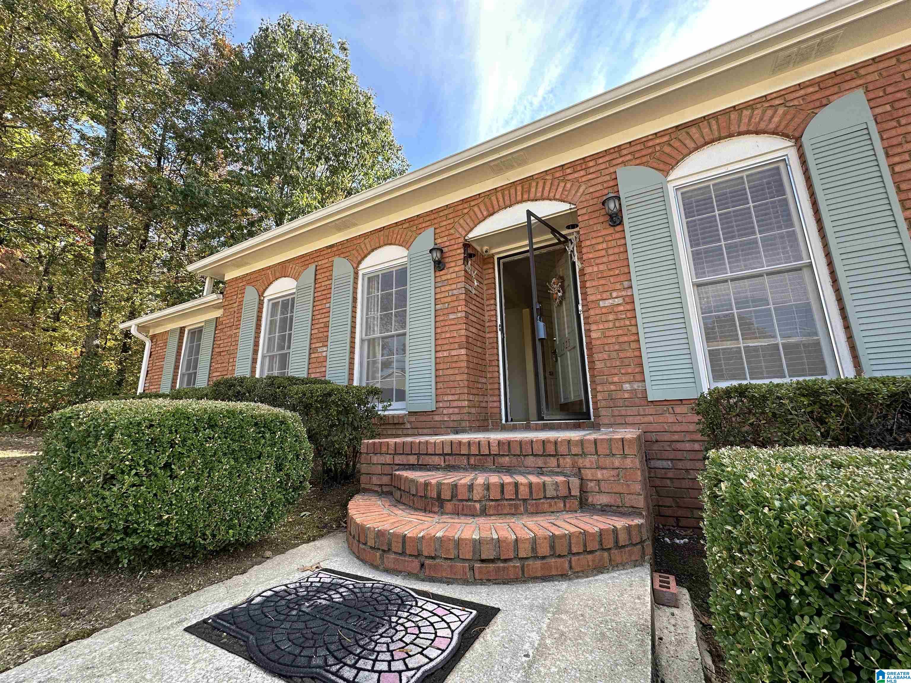 1925 Winewood Road Birmingham, AL 35215 - Photo 6 of 34