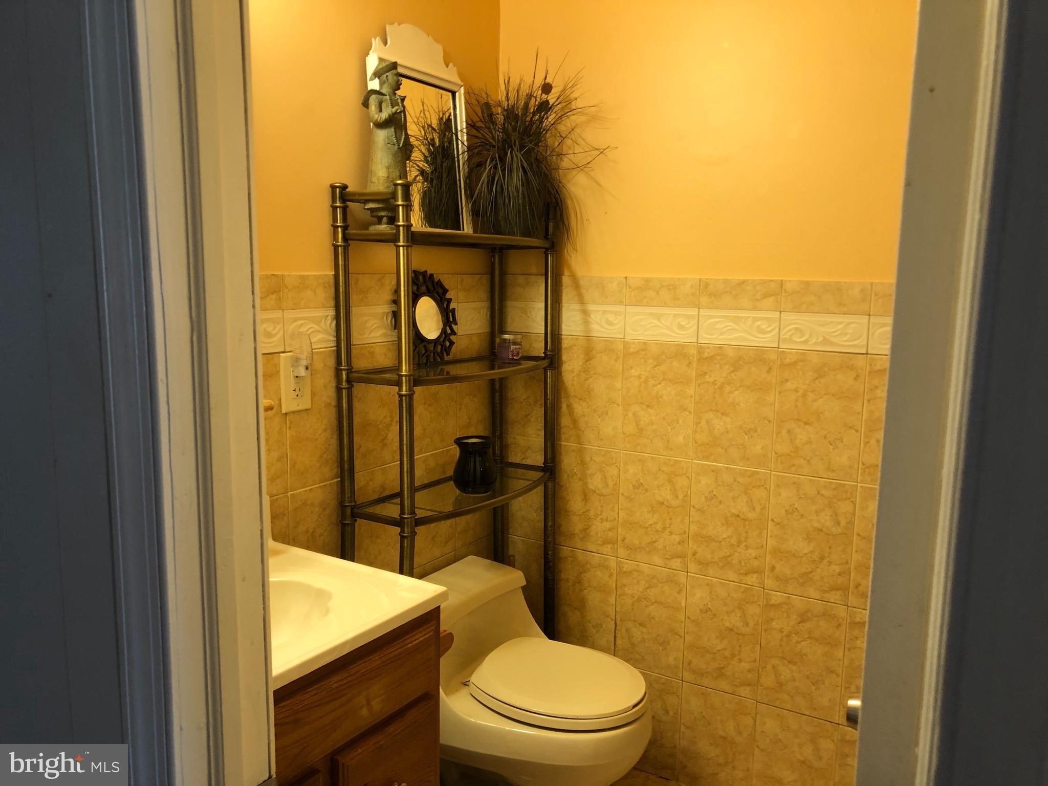 12412 Barbary Road Philadelphia, PA 19154 - Photo 12 of 32