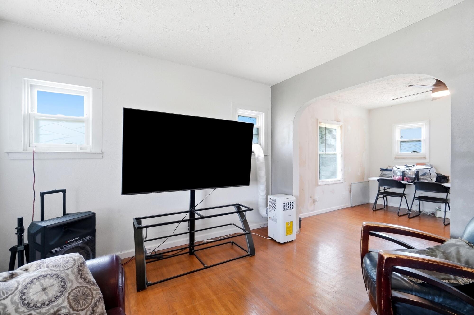 913 Rice Street Springfield, OH 45505 - Photo 12 of 58 012
