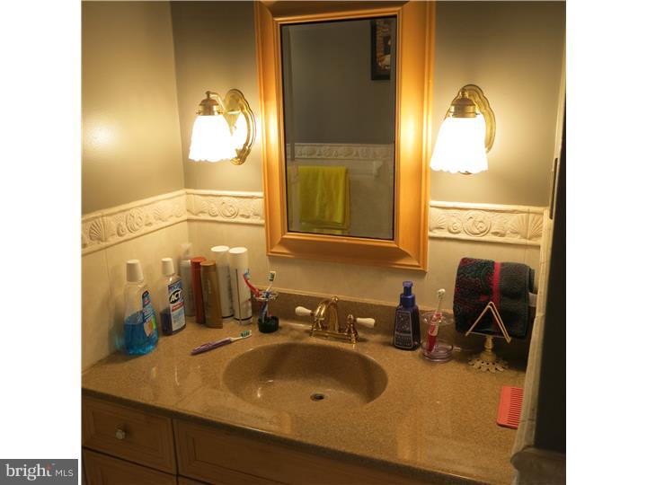 1603 Davis Road Runnemede, NJ 08078 - Photo 18 of 25 Bathroom