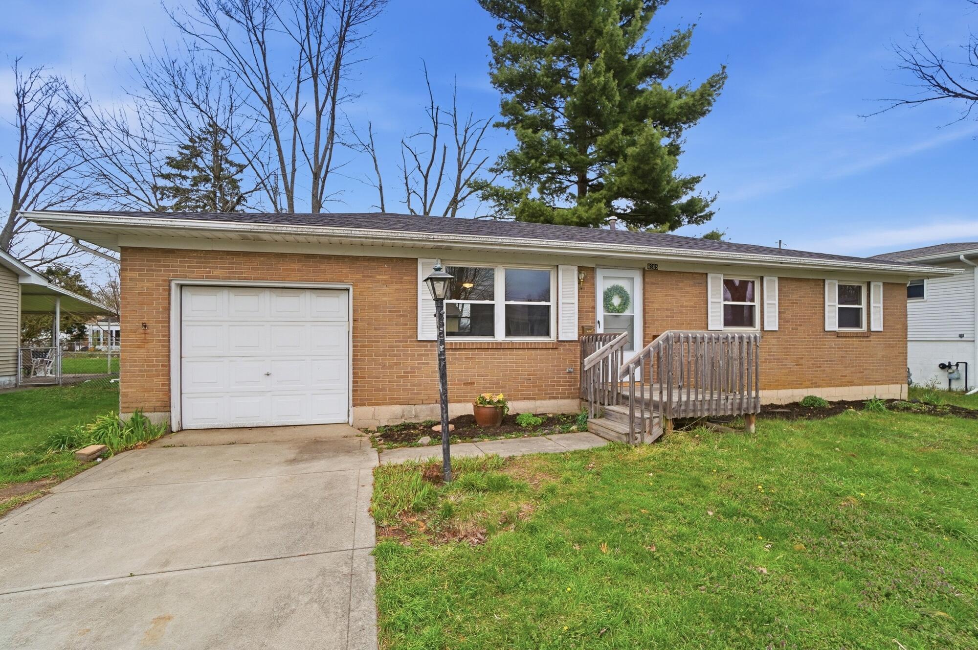 6365 Faircrest Road Columbus, OH 43229 - Photo 2 of 36 009