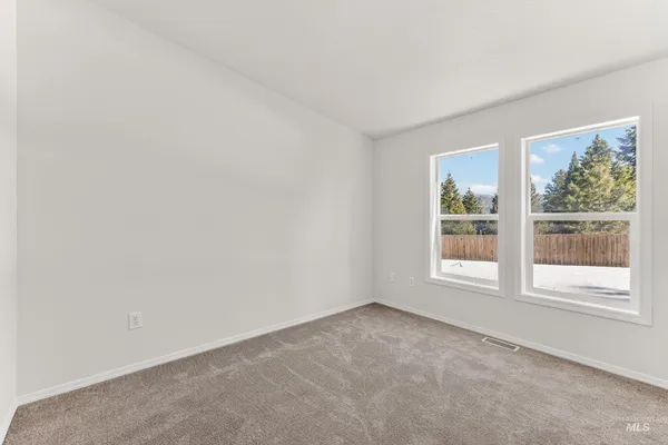 $554,900 | 1649 Crown Point Parkway, Cascade, ID 83611