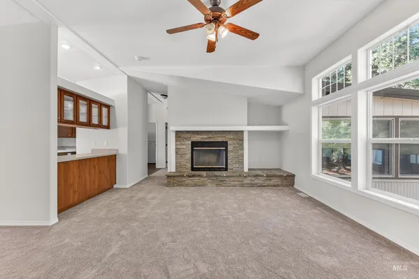 $554,900 | 1649 Crown Point Parkway, Cascade, ID 83611