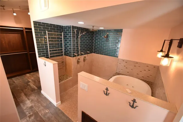 a bathroom with a bathtub