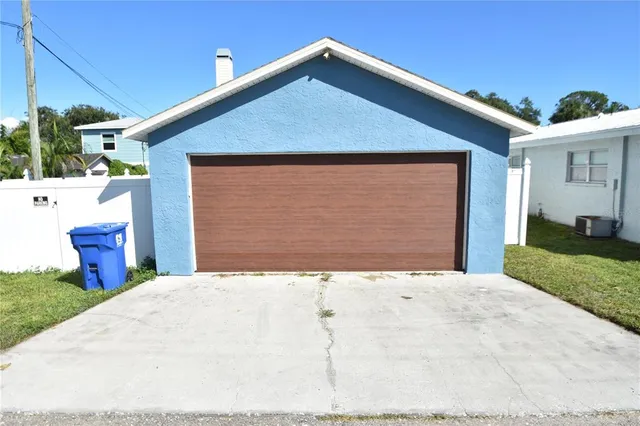 $5,000 | 2918 10th Street North, St. Petersburg, FL 33704