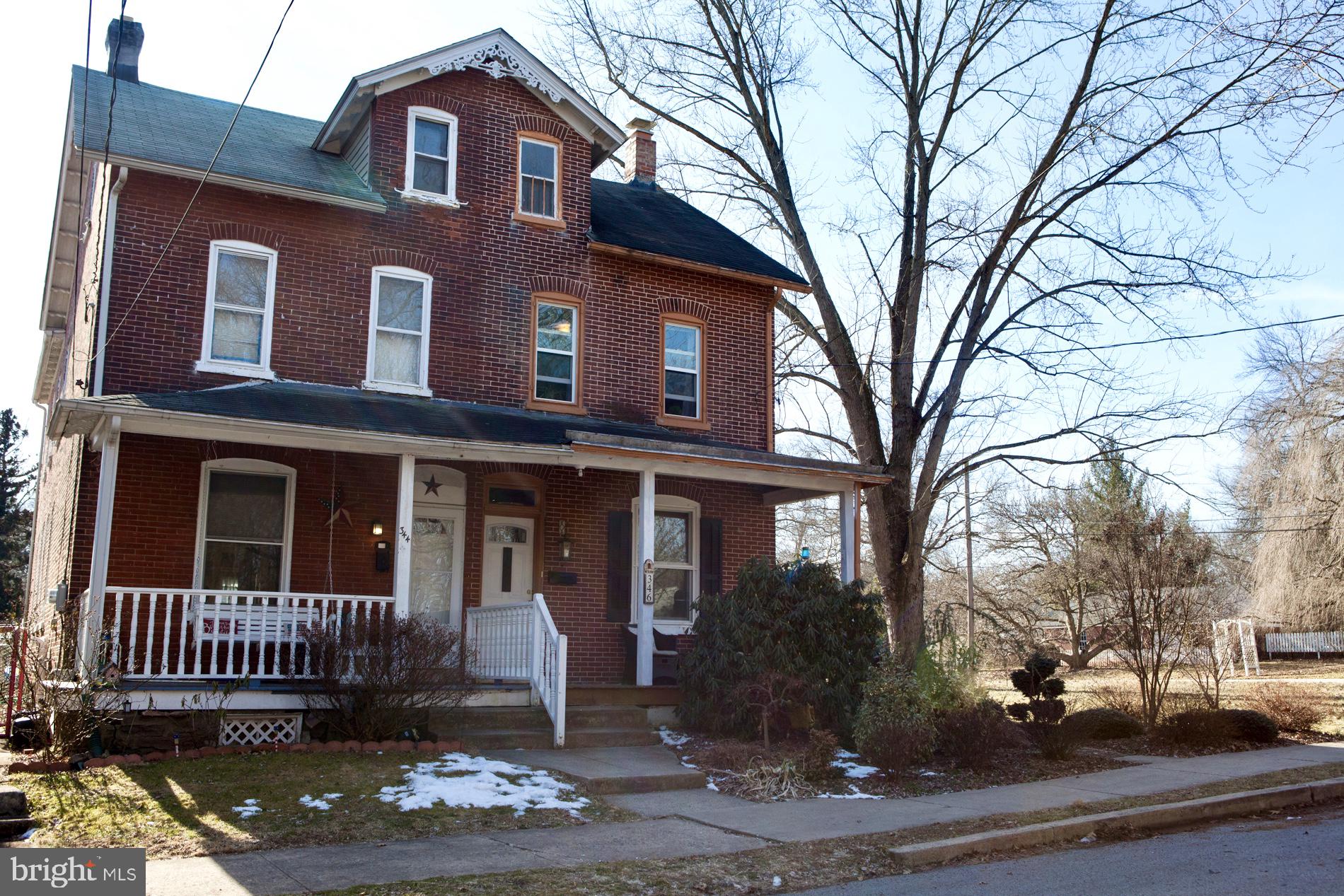 346 Arch Street Spring City, PA 19475 - Photo 2 of 43