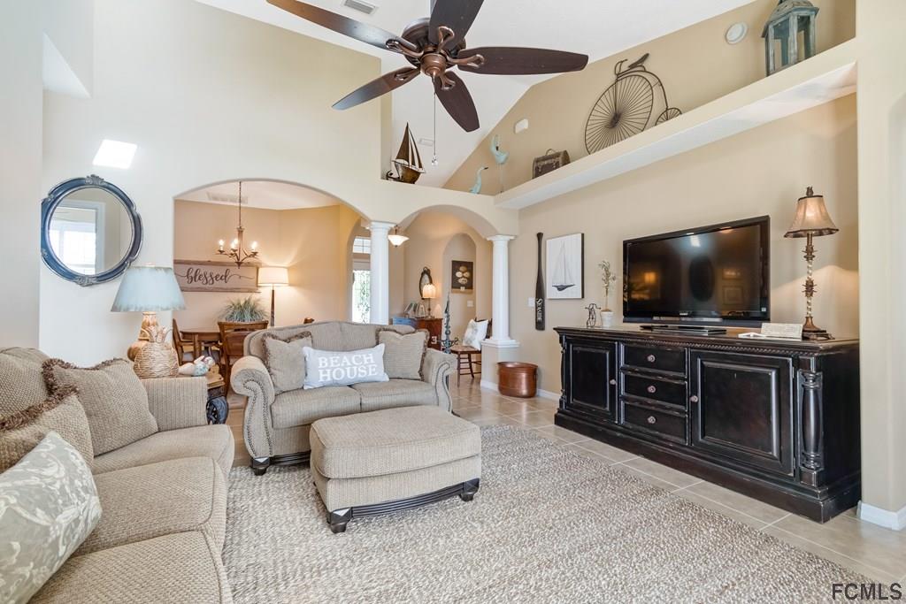 55 Raintree Circle Palm Coast, FL 32164 - Photo 15 of 62 Living
