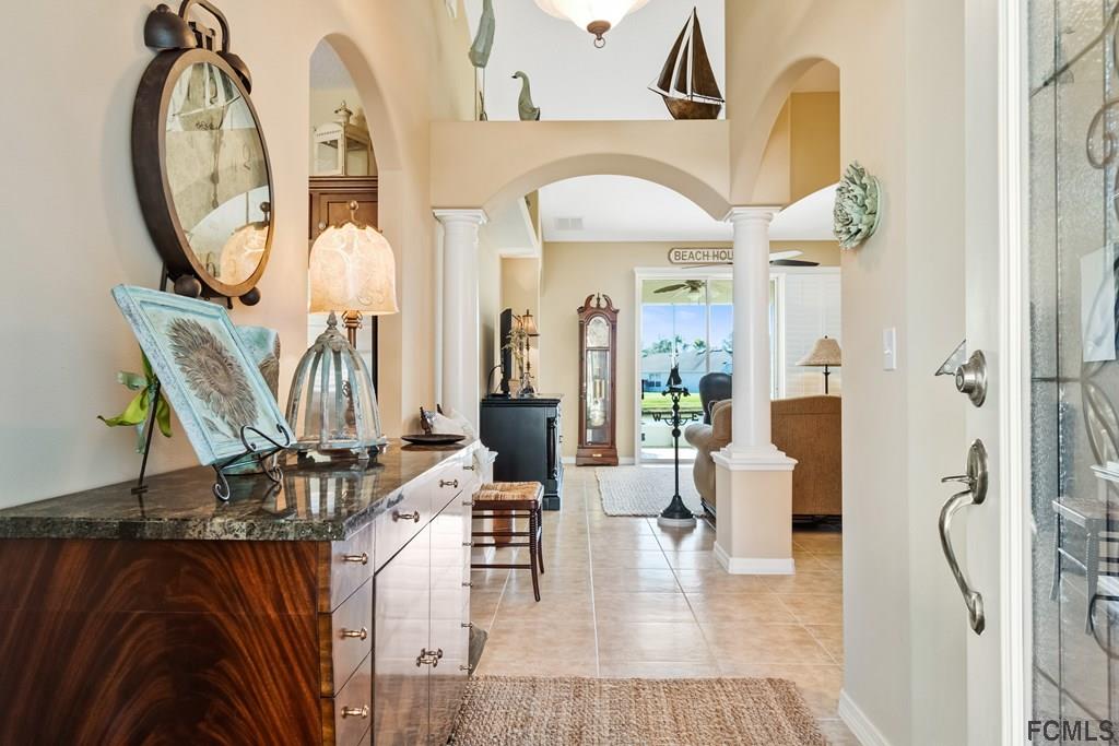 55 Raintree Circle Palm Coast, FL 32164 - Photo 7 of 62 Entry hallway