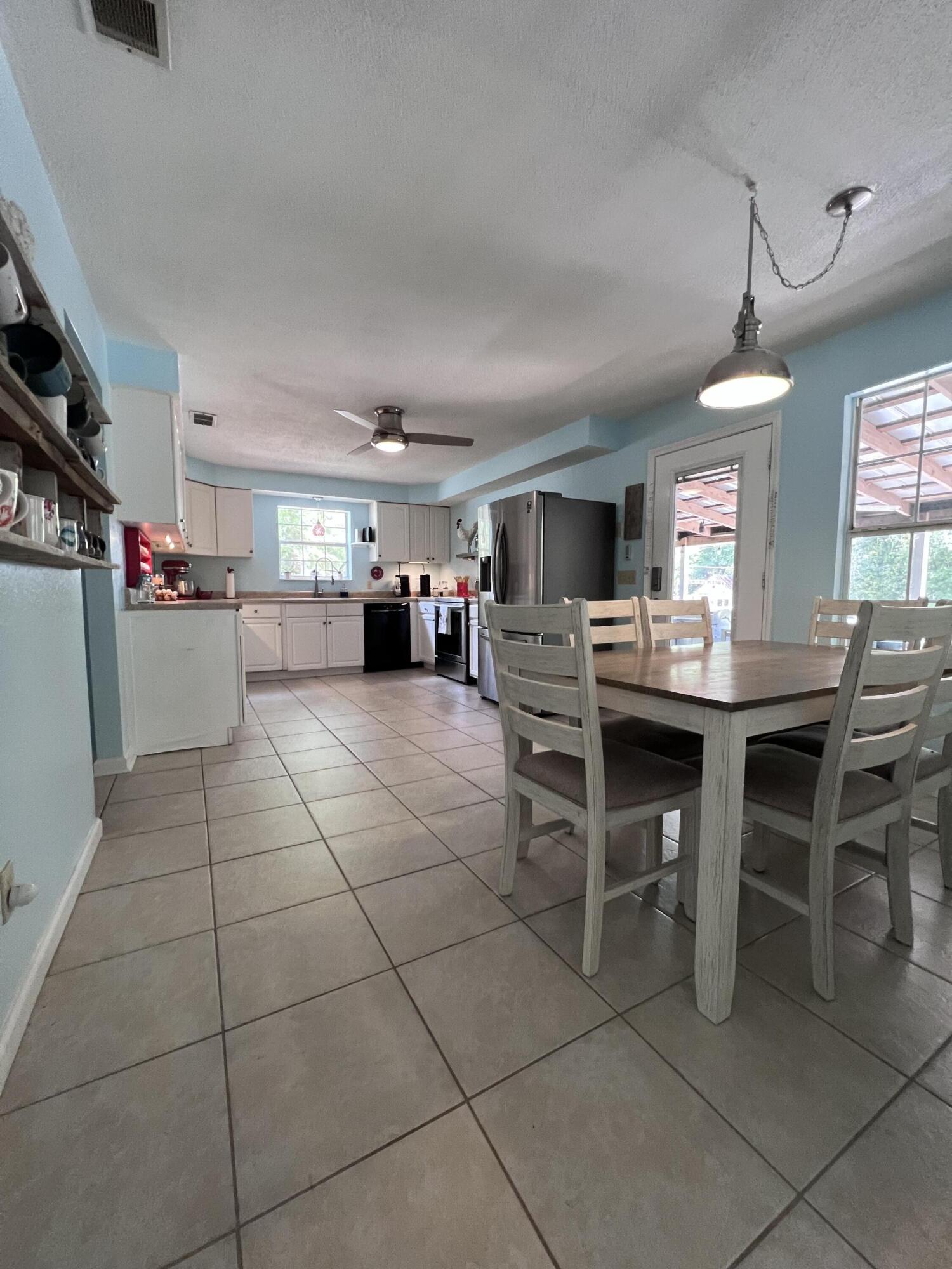 Xxxx Kervin Road Crestview, FL 32539 - Photo 41 of 78 a kitchen with a cabinets and counter space