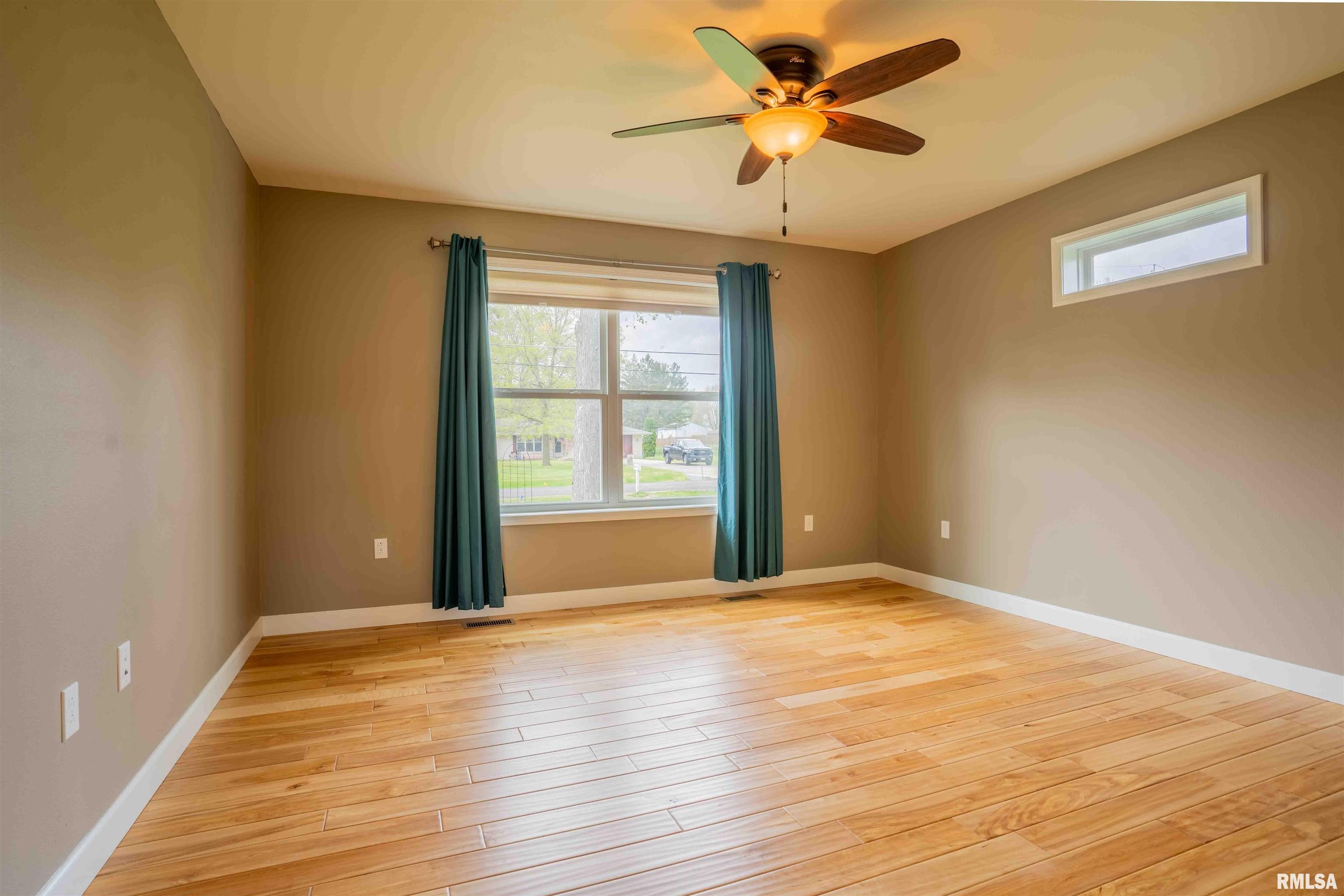 2802 Deveron Circle Pekin, IL 61554 - Photo 11 of 36