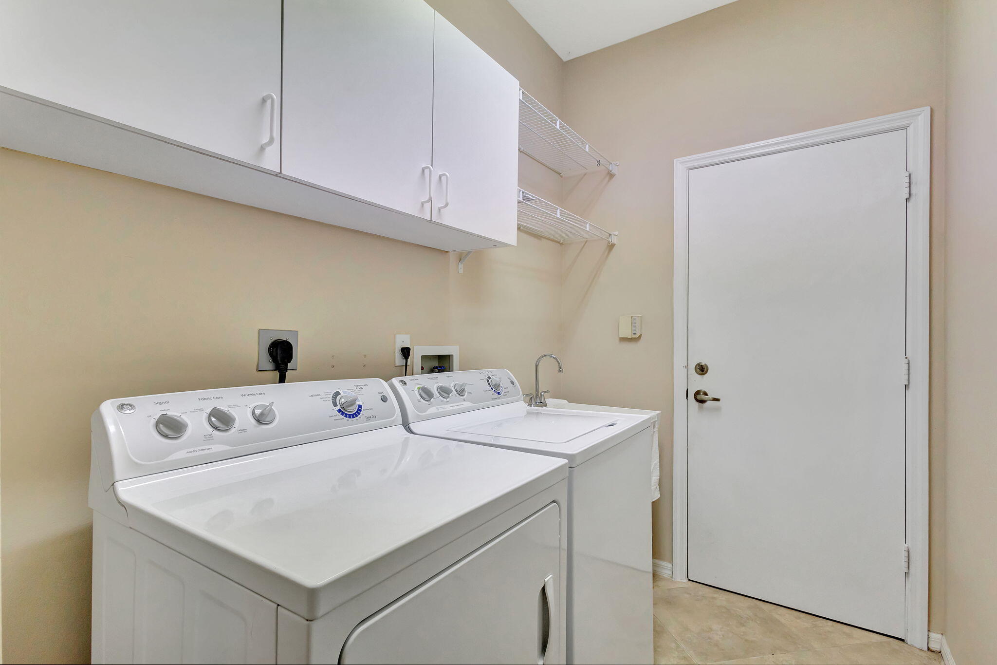 11223 Edgewater Circle Wellington, FL 33414 - Photo 34 of 63 34-web-or-mls-1 (166)