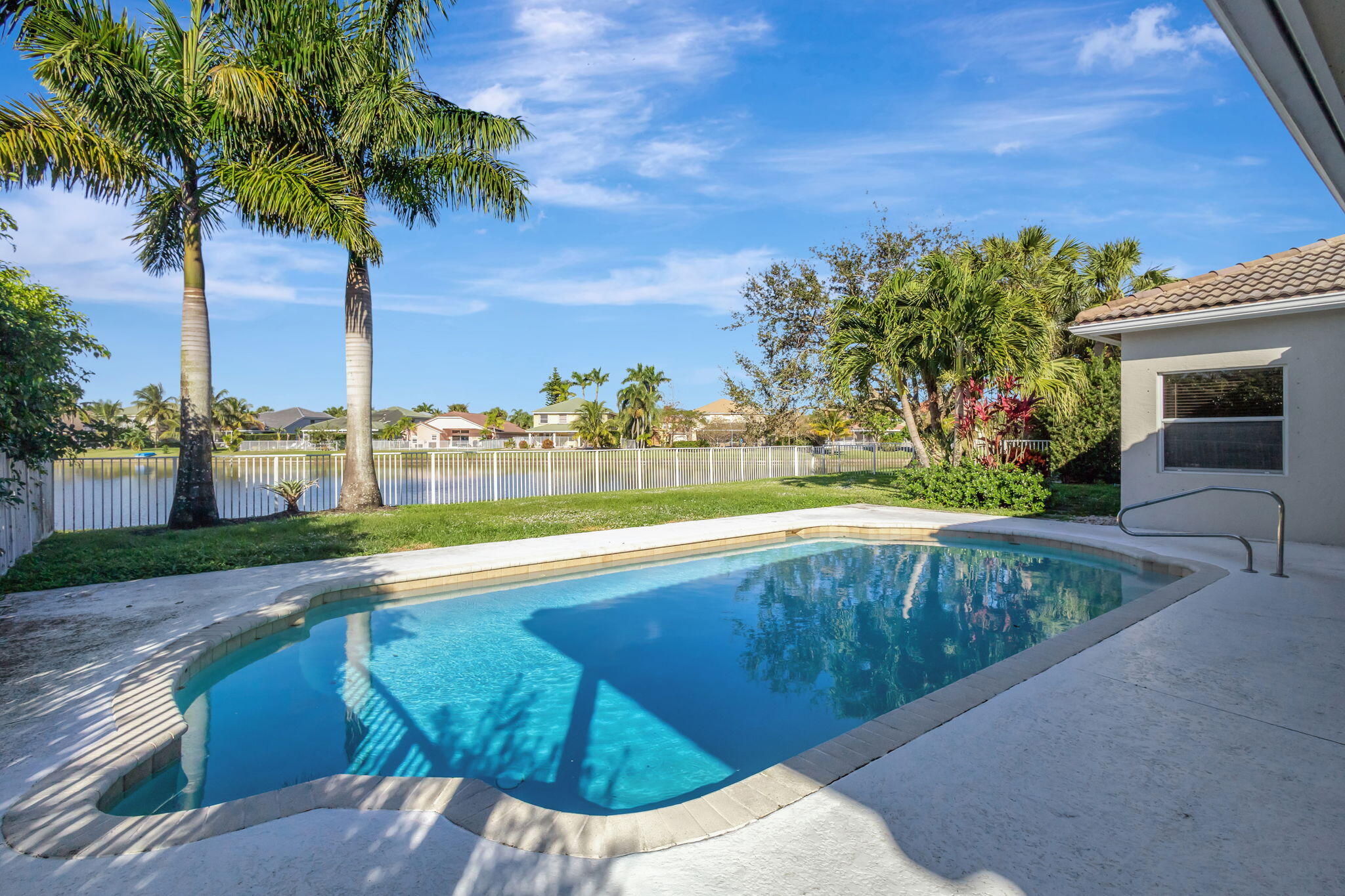 11223 Edgewater Circle Wellington, FL 33414 - Photo 44 of 63 44-web-or-mls-1 (216)