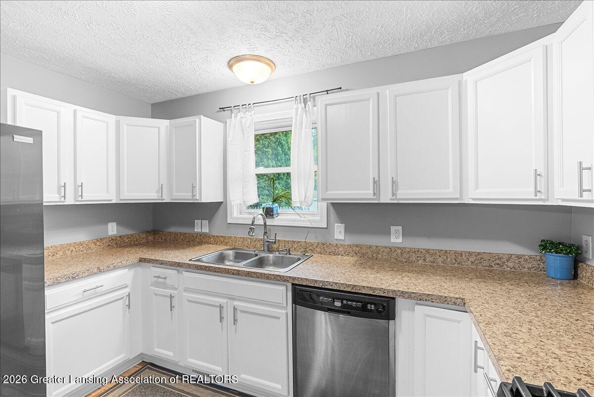 3343 Turner Road Lansing, MI 48906 - Photo 17 of 39