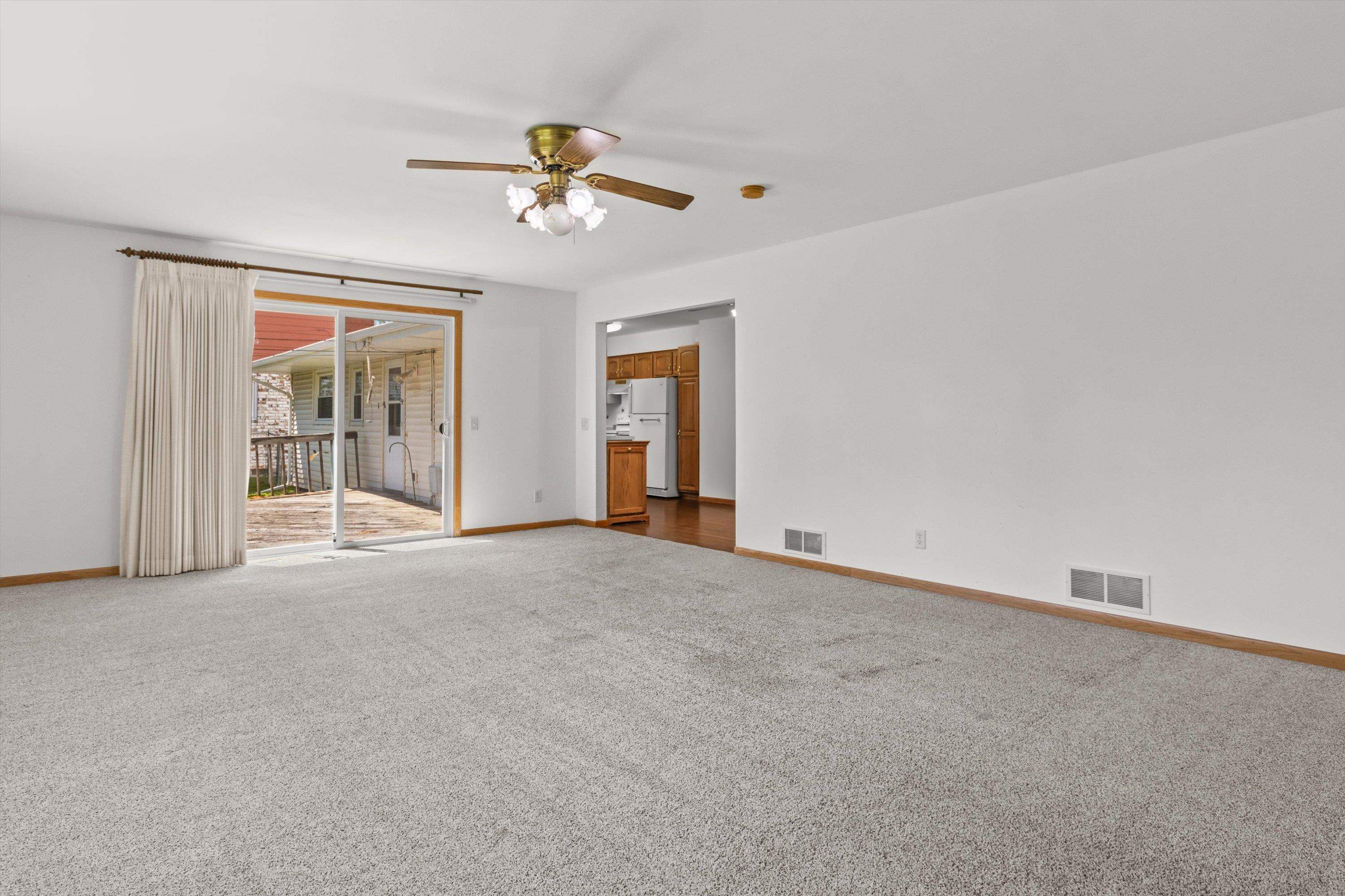 1813 Windom Way Madison, WI 53704 - Photo 15 of 34