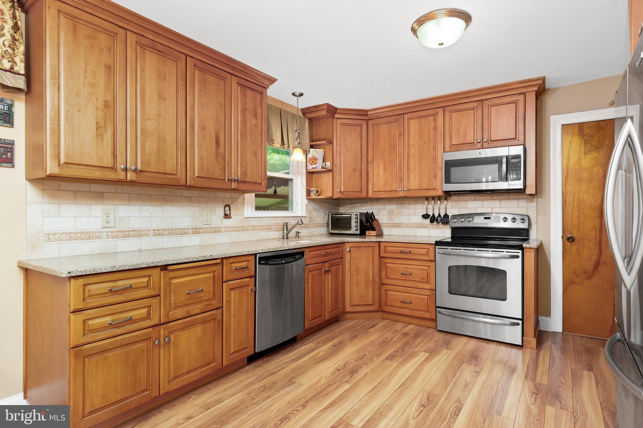 91 Bordentown Chesterfield Road Chesterfield, NJ 08515 - Photo 8 of 29 Gallery Image 8