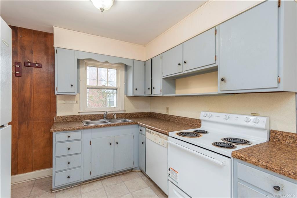 253 Brevard Road Asheville, NC 28806 - Photo 6 of 16 Gallery Image 6
