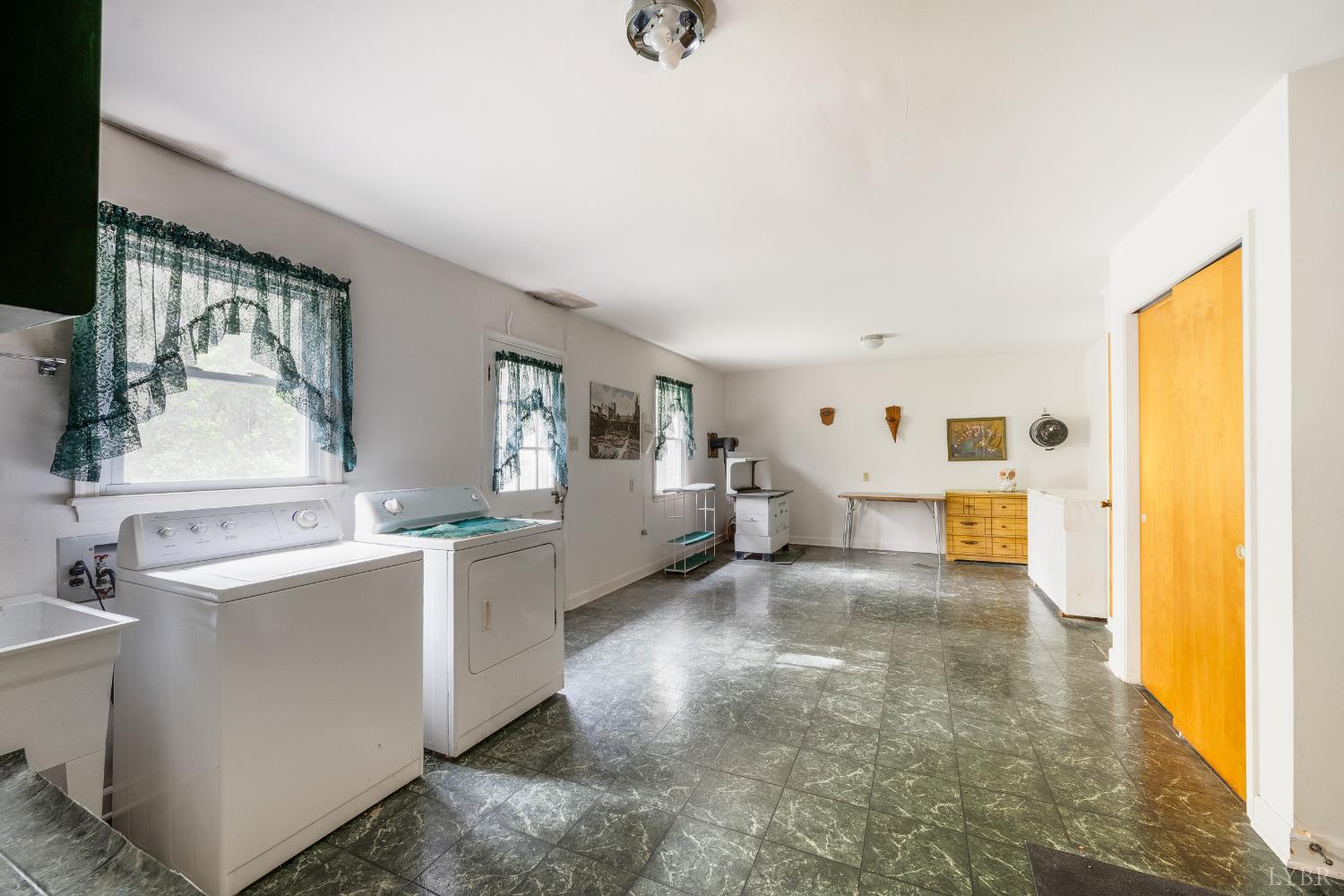 2809 Hillcroft Road Charlotte Court House, VA 23923 - Photo 25 of 45