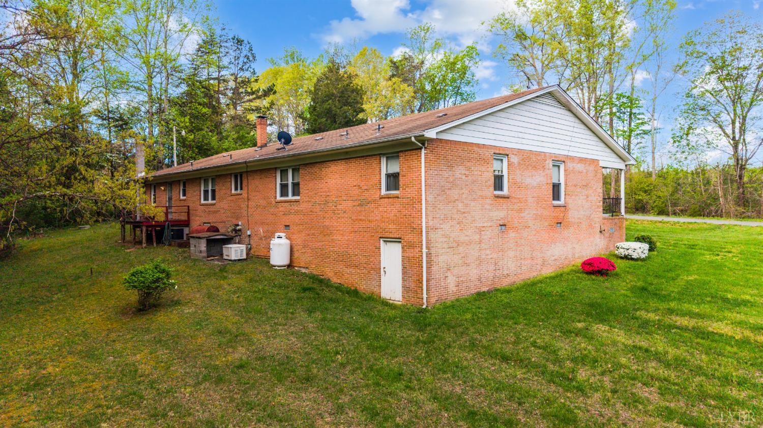 2809 Hillcroft Road Charlotte Court House, VA 23923 - Photo 35 of 45