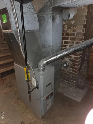 $145,000 | 1227 East B Street, Unit 1227/1229, Belleville, IL 62221