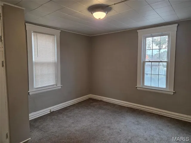 $145,000 | 1227 East B Street, Unit 1227/1229, Belleville, IL 62221