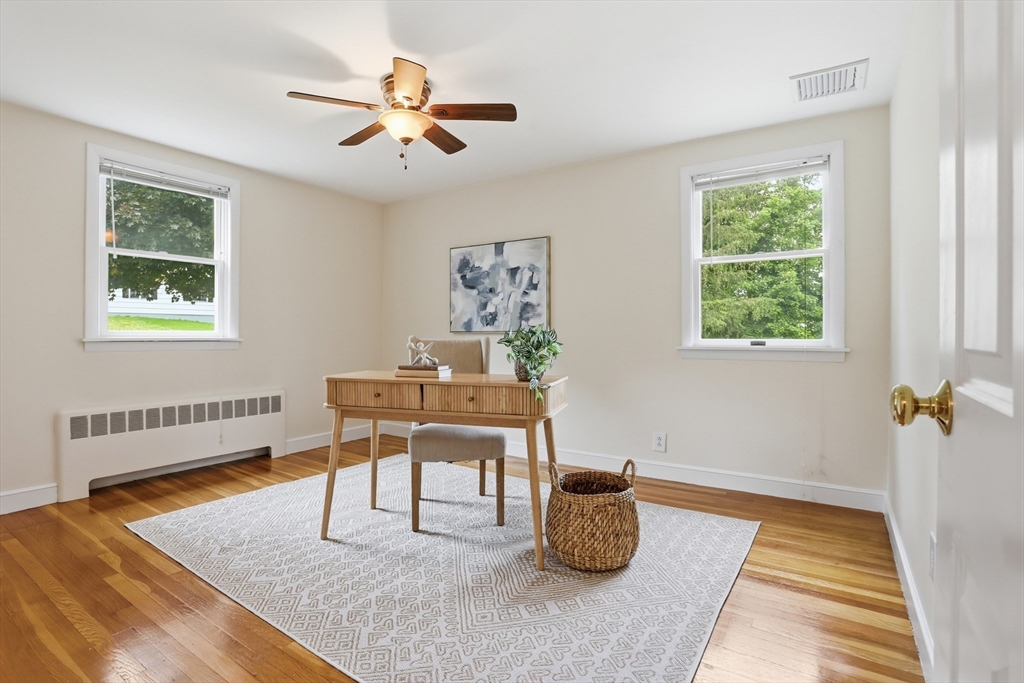 6 Hillcrest Road Bedford, MA 01730 - Photo 12 of 33