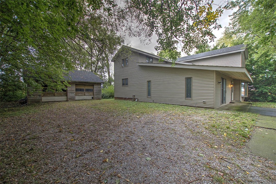 8349 Sawyer Road Decatur, IL 62526 - Photo 28 of 42