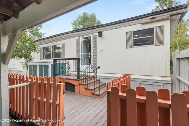 $500,000 | 4 Aspen Village Road, Aspen, CO 81611