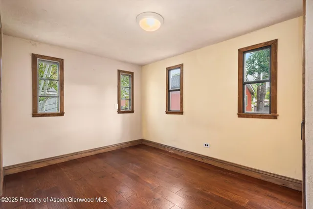 $500,000 | 4 Aspen Village Road, Aspen, CO 81611